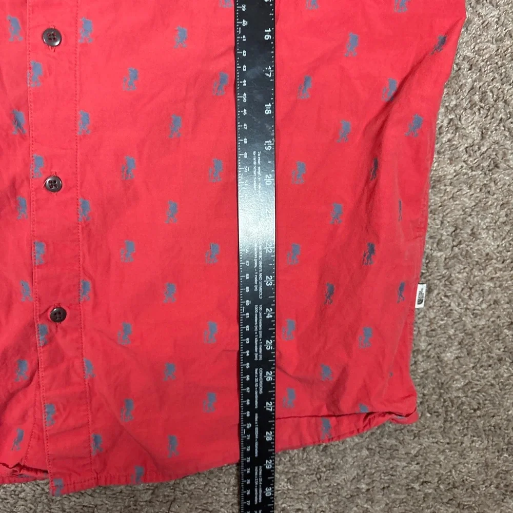 The North Face Men's Red Hiker Print Short Sleeve Button Up‎ Shirt Camp